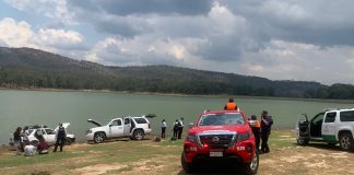 Tres jóvenes desaparecen tras incidente en kayak en la presa de Cointzio, en Morelia