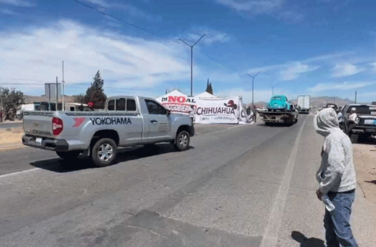 Bloquean carreteras en Chihuahua para impedir la marcha morenista contra Maru Campos