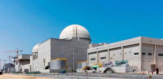 Ataque con dron en Emiratos Árabes Unidos, cerca de una central nuclear provoca incendio eléctrico