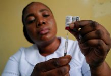 EE. UU. restringe ingreso de viajeros de tres países africanos por alerta de ébola