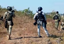 Explosión de artefacto de fabricación casera deja militares heridos en zona serrana de Cotija