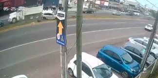 #VIDEO // Frena para no atropellar a perrito y provoca fuerte carambola en la Veracruz-Xalapa