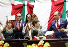 Congreso del Estado condecora al Proyecto Cendi con la Condecoración al Mérito Docente
