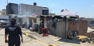 Se registra incendio de domicilio en la Vicente Lombardo Toledano
