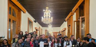 Barragán recibe iniciativa ciudadana para proteger a motociclistas de conductores irresponsables