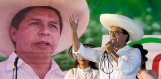 Izquierdista sorprende y avanza a segunda vuelta presidencial en Perú