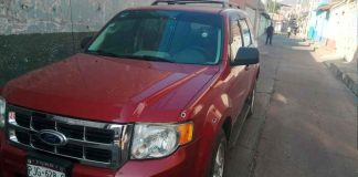 Localizan camioneta baleada en la colonia San Pablo de Jacona