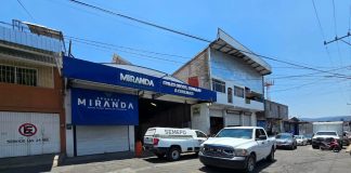 Hombre muere al caer de lo alto de un negocio de chiles y semillas, en la Central de Abastos de Morelia
