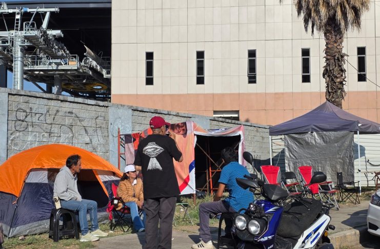 #VIDEO // Fans acampan en el Estadio Morelos para ver a “El Buki”