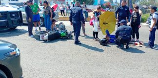 Choque entre moto y patrulla de la GC deja dos heridos en la avenida Siervo de la Nación