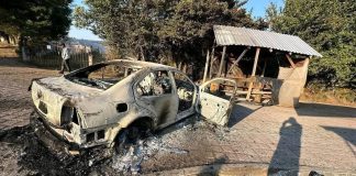 Delincuentes incendian vehículo y caseta de vigilancia en Zirahuén