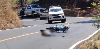 Hombre fallece al derrapar su moto en la carretera Peribán – Buenavista