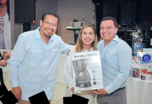Dayana Pérez reconoce la vocación y entrega de maestras y maestros de Salvador Escalante