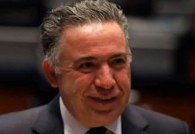 #VIDEO // Enrique Inzunza vuelve al Senado tras pedir licencia por unas horas
