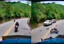 VIDEO | Motociclista invade carril y choca de frente contra camión en Colombia