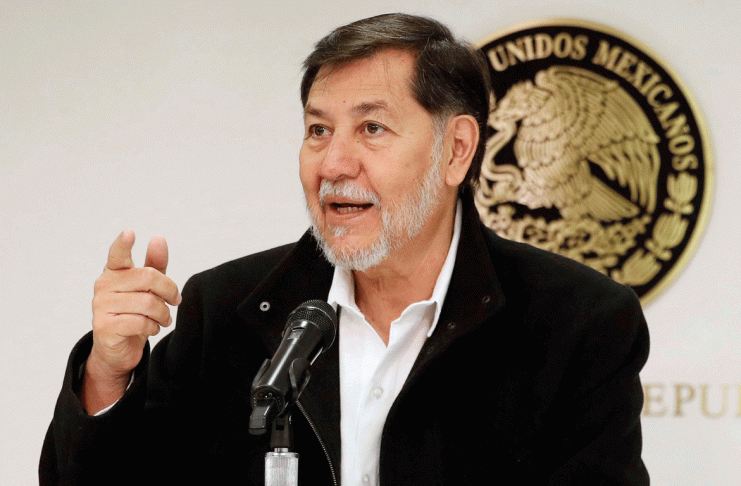 El senador de la República Fernández Noroña cuestionó la salida de los exfuncionarios de Sinaloa a Estados Unidos
