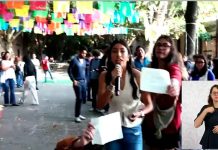 #VIDEO “También hay oposición en el maratón de lectura”: protesta en vivo sorprende a Sheinbaum