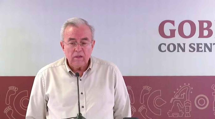 El Congreso de Sinaloa aprueba la licencia de Rocha Moya tras acusaciones de Estados Unidos.
