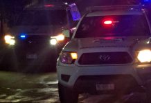 Sujeto ultimado a tiros es hallado dentro de camioneta en Chucándiro