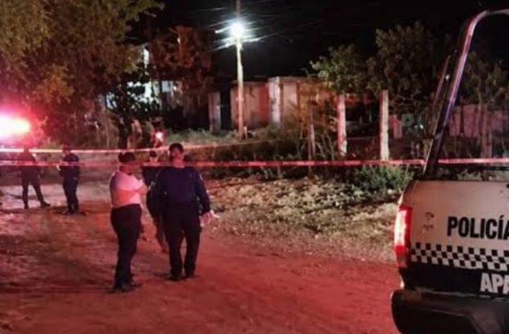 Hallan a tres hombres muertos con lesiones por explosivos en distintos puntos de Apatzingán