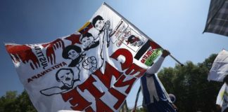 CNTE levanta el plantón Tras casi tres semanas de protestas, maestros se retiran del Zócalo capitalino