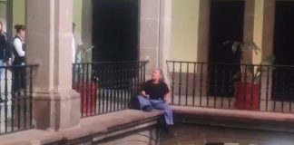 #VIDEO // Protesta por el transporte público provoca momentos de angustia en Palacio de Gobierno