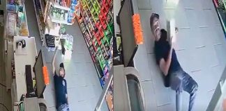 #VIDEO // Delincuente entra arrastrándose a un comercio mientras la cajera usaba el celular