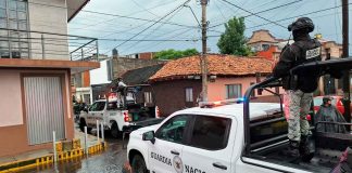 Hombre es asesinado a balazos en un domicilio, a unos metros de la Presidencia Municipal de Uruapan