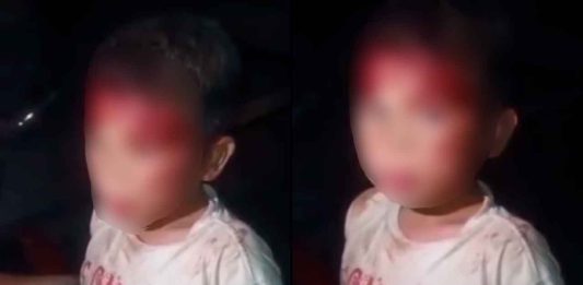 #VIDEO // Rescatan a niño en La Guaira tras sismo y piden ayuda para localizar a su familia