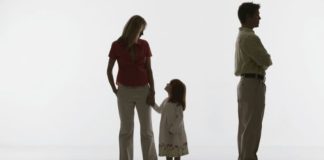 Más de 4 millones de padres ausentes en México; especialistas advierten riesgos para la infancia.