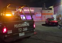 Balean a conductor que esperaba dentro de su auto afuera de pizzería en Jalisco