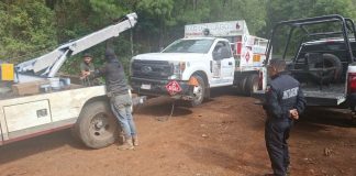 Camioneta de Gas de Lago robada es hallada por policías en la Villa Madero-Acuitzio