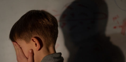 Imputan a 10 hombres por la violación sistemática de un niño de 5 años bajo sumisión química