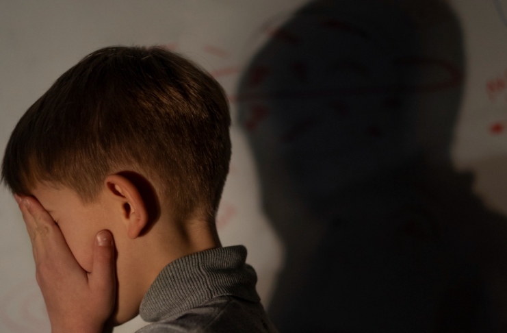 Imputan a 10 hombres por la violación sistemática de un niño de 5 años bajo sumisión química