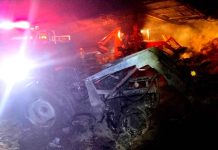 Arde galera con alimento para ganado y dos tractores en Parácuaro