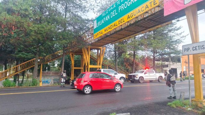 joven-sin-vida-puente-cetis-uruapan-paracho
