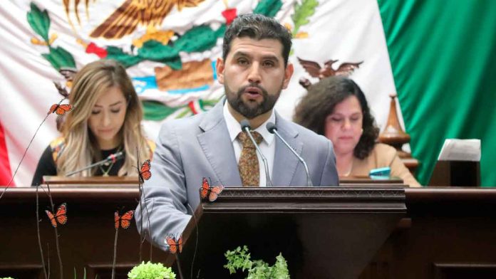 octavio-ocampo-iniciativa-asilos-adultos-mayores-congreso-michoacan