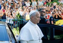 Papa León XIV destaca la solidaridad durante visita a proyecto social en Madrid