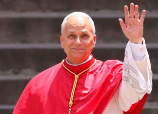 El Papa León XIV arriba a Barcelona y pide más firmeza en la fe