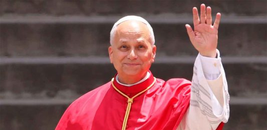 El Papa León XIV arriba a Barcelona y pide más firmeza en la fe