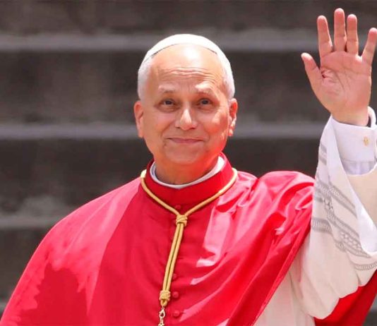 El Papa León XIV arriba a Barcelona y pide más firmeza en la fe