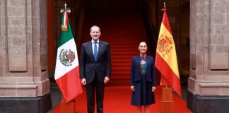 Sheinbaum reitera al rey Felipe VI que España debe ofrecer una disculpa por la Conquista