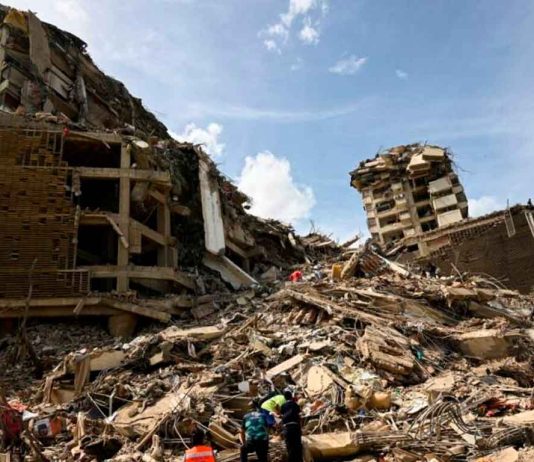 Aumenta la cifra de víctimas mientras continúa la búsqueda de sobrevivientes tras el terremoto en Venezuela
