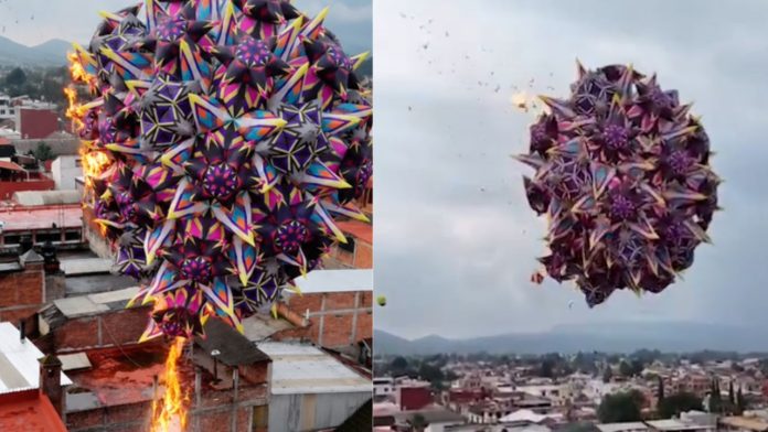 globo de Cantoya arde en el aire durante exhibición