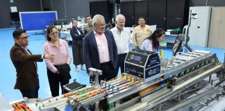 Apuesta Michoacán por la tecnología para potenciar su agroindustria: Bedolla