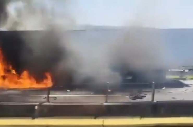 #VIDEO // Fatal choque e incendio paralizan la carretera rumbo a Guadalajara–Tepic