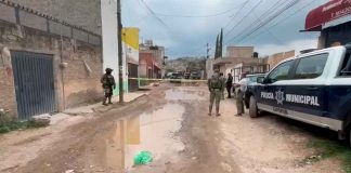 Discuten con sus vecinos y los atacan a balazos en Zapopan