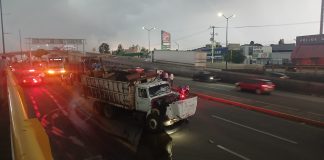 Camión de carga provoca choque múltiple en el Libramiento Norte de Morelia; hay un lesionado