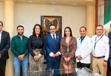 Moni Valdez revisa avances de la nueva Unidad de Medicina Familiar Plus del IMSS