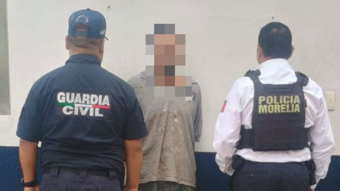 Niño tira a gatito de azotea (29)